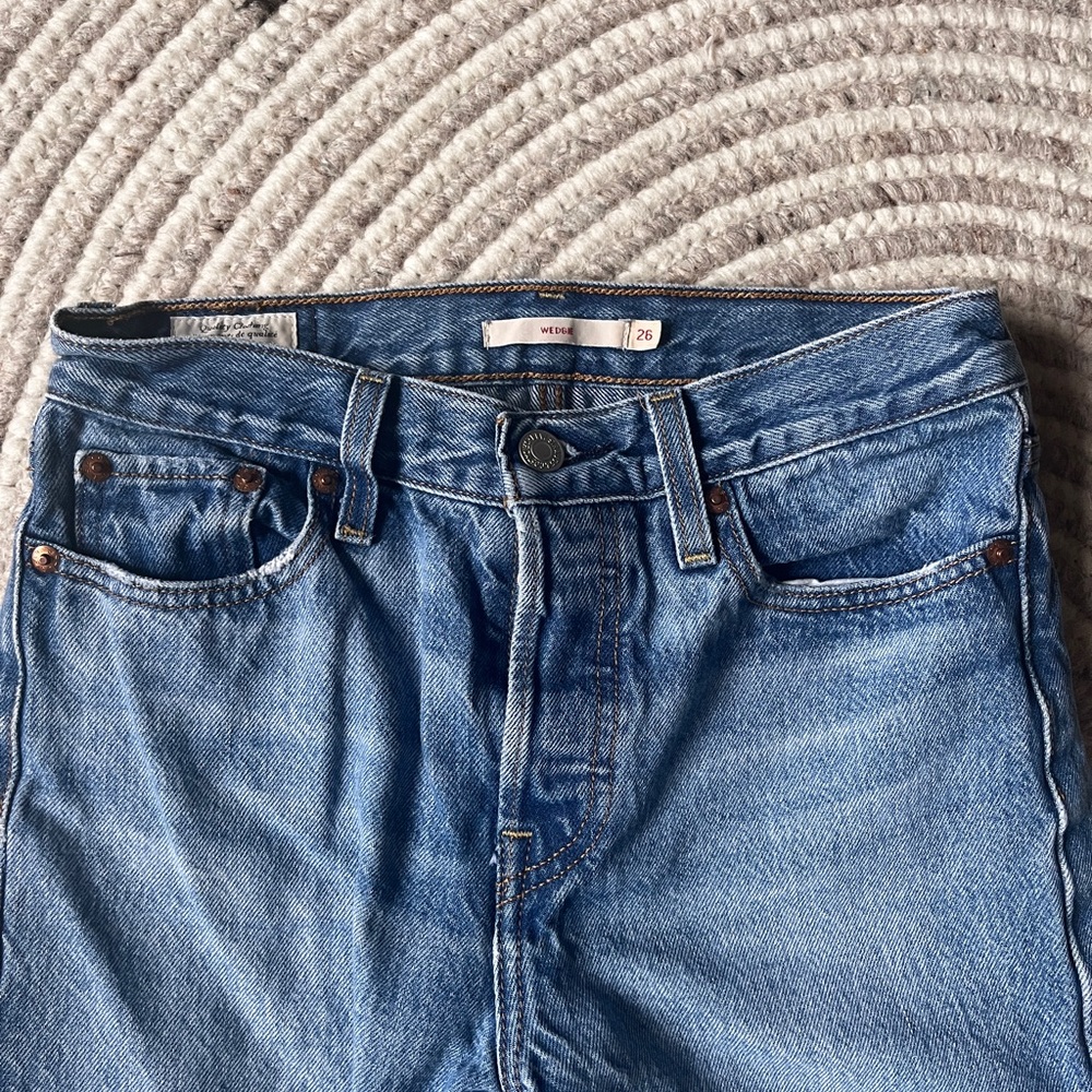 Levi’s Wedgie Straight Jean